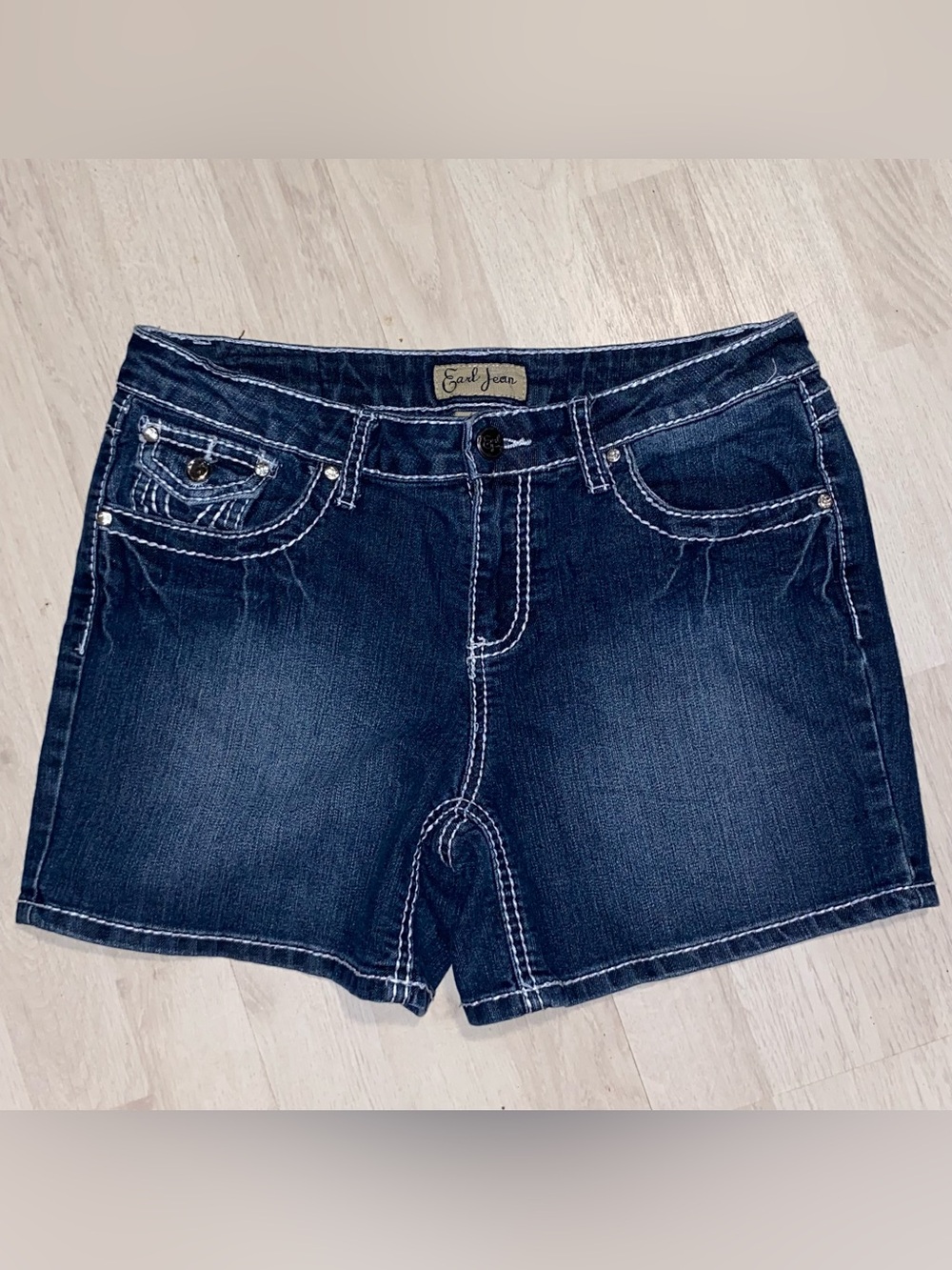 Earl Jeans Shorts 6 Bling Embroidered Faded